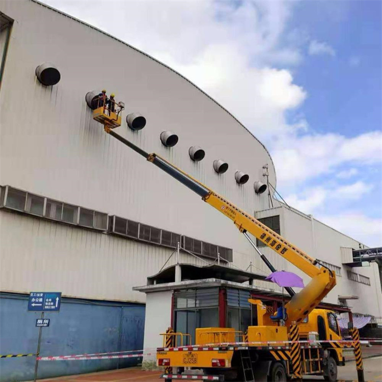 明光高空作业车出租服务：专业广告牌安装解决方案